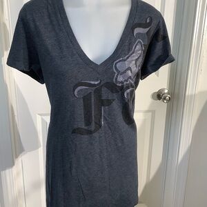Fox racing vintage Women's V-Neck Graphic Tee size Large.